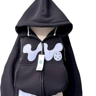 Áo Khoác Thêu Họa Tiết Gợn Sóng – Phong Cách Thời Trang và Tiện Lợi