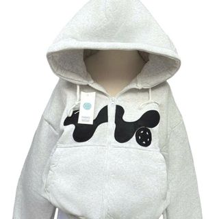 Áo Khoác Thêu Họa Tiết Gợn Sóng – Phong Cách Thời Trang và Tiện Lợi