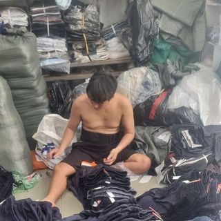 Quần lững poly 4c