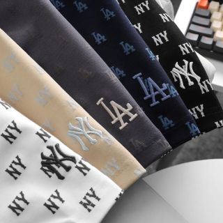 Quần Short nam.  Chất vải Bc cotton mịn dày cực đẹp. Thiết kế logo in nổi.