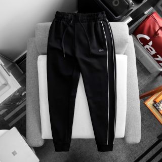 Quần jogger lc nam.  Chất vải Bc dày cotton siêu xịn.  Thiết kế logo đẹp mắt.