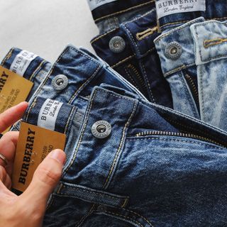 JEAN DÀI NAM.   Chất jean dầy dặn, co giãn, fom slim full tem tag phụ kiện hãng.