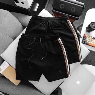 Quần Short tổng hợp. Chất vải Bc cotton mịn dày cực đẹp.