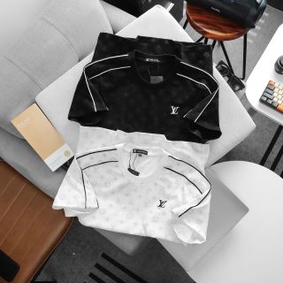 Áo thun nam Cotton 4 chiều xịn.   Bo rip đồng màu, thiết kế basic.