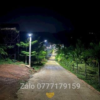 Đèn đường năng lượng mặt trời 56W
