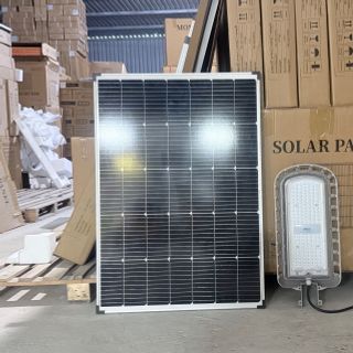 Đèn đường năng lượng mặt trời 56W