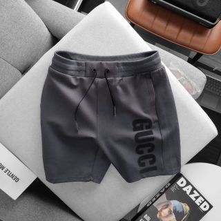 Quần Short nam. Chất vải Bc cotton mịn dày cực đẹp. Thiết kế logo basic.