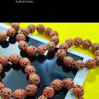 Vòng tay gỗ. Vòng tay gỗ size siêu lớn 16ly y hình chụp 
Giá sỉ 20k/1 chuỗi