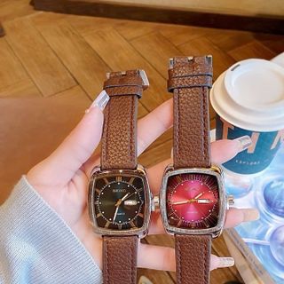 SĂN SALE ĐỒNG HỒ NAM TRUNG CẤP SEICO DÂY DA NÂU MẶT VUÔNG MÁY PIN