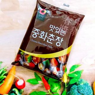 SỐT TƯƠNG ĐEN CHUNJANG 250G – LINH HỒN CỦA MÓN MÌ TƯƠNG ĐEN HÀN QUỐC