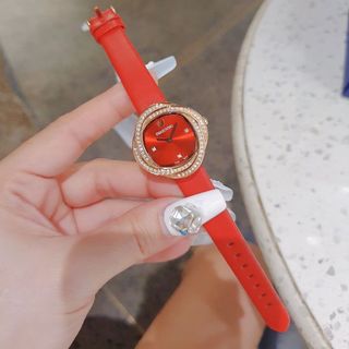 SĂN SALE MÁY THUỴ ĐỒNG HỒ NỮ CAO CẤP SWAROKI  DÂY DA ĐỎ VIỀN PHA LÊ