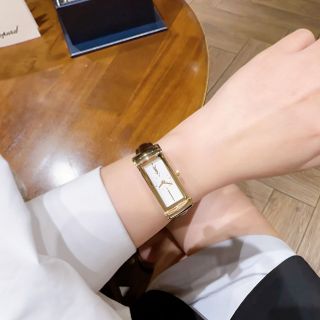 SĂN LỚN ĐỒNG HỒ NỮ TRUNG CẤP YXL DÂY DA ĐEN MẶT CN