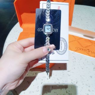 ĐỒNG HỒ NỮ CHÍNH HÃNG COMLORVEY DÂY PHA LÊ MẶT VUÔNG FULLBOX GIÁ MỚI