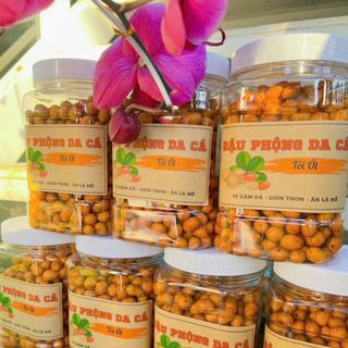 ĐẬU PHỘNG DA CÁ TỎI ỚT 500G GIÒN RỤM BÙI BÉO CAY NHẸ - WINNIE HOUSE
