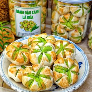 BÁNH ĐẬU XANH LÁ DỨA THƠM NHẸ NGỌT THANH CHUẨN VỊ 300G - WINNIE HOUSE