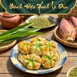 BÁNH ĐẬU XANH LÁ DỨA THƠM NHẸ NGỌT THANH CHUẨN VỊ 300G - WINNIE HOUSE
