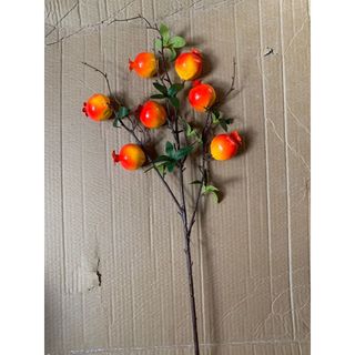 Cành lựu 7 quả thân loại to 0.8cm cành cao 85cm màu đỏ cam quả có độ bóng y như hình