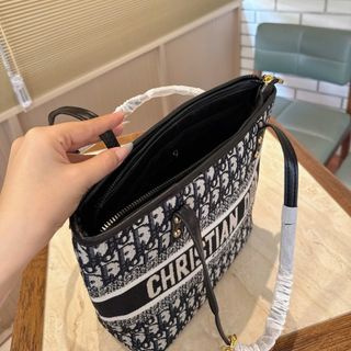 Túi Dior sét đôi công sở lô mới. Size :27 ( Hàng Giá Tận Xưởng )