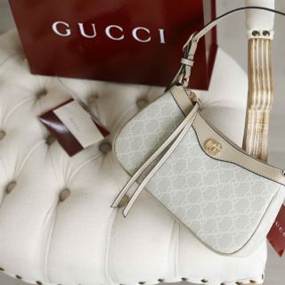 Tui Gucci kẹp e về sll 2 size Fullbox nam châm  Size 19 Size 24  pv ( H Hàng Giá Tận xưởng