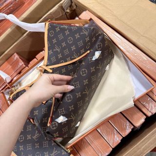 Túi Lv carryall sz 30 mã M46203  Sỉ 325k fullbox . ( H Hàng Giá Tận xưởng