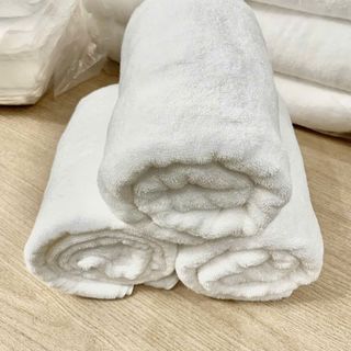 Khăn Trắng Chuyên Gấp Thiên Nga Cho Tiệc Cưới và Khách Sạn, KT 70x140cm, 400g