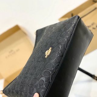 Túi Coach Xách tay Nhiều màu ,Size 29 cm. F567
