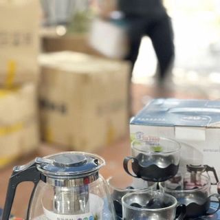 Ấm Pha Trà Kèm 4 Ly Thủy Tinh ( Thùng 24 )