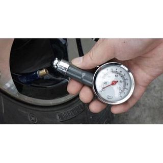 đồng hồ đo áp suất lốp ô tô xe,xe máy có hộp đựng,chất liệu hợp kim