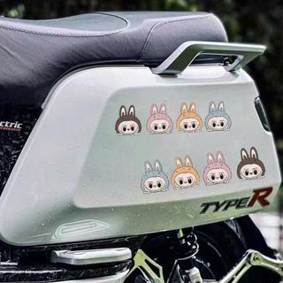 Sticker LABUBU Trang Trí Cánh Cửa Xe Ô Tô Xe Máy Trang Trí Ngoại Thất Ô Tô Dễ Thương, Sinh Động