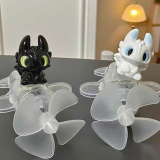 Máy Bay Rồng Răng Sún LED Năng Lượng Gió – Đồ Chơi Trang Trí Xe Cực Dễ Thương KHAIHUYAUTO
