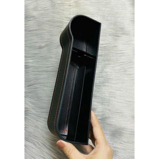 [Mã 77LIFESALE giảm 10% đơn 99K] 1 Khay cốc Để Đồ Bọc Da Cao Cấp Nhét Khe Ghế Ô Tô