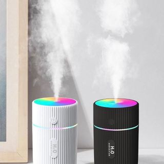Máy phun sương trên ô tô Humidifier H2O, sạc pin, dung tích 220ml, tạo ẩm cho không khí có đèn nhiều màu