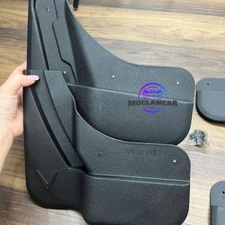 Bộ 4 Tấm Chắn Bùn Xe VinFast VF8 Trước Sau – Phụ Kiện Ô Tô – Chống Bùn Đất Dễ Lắp (Tặng kèm Ốc Vít)