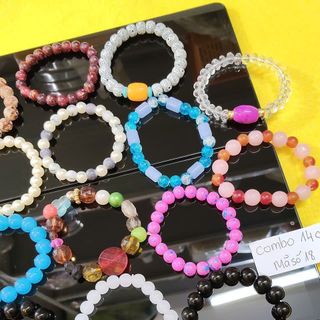 Lô 14 chuỗi đeo tay ngẫu nhiên 14 mẫu khác nhau, giá 140k/1 combo 14 chuỗi, mua 5 combo x120k siêu rẻ