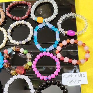 Lô 14 chuỗi đeo tay ngẫu nhiên 14 mẫu khác nhau, giá 140k/1 combo 14 chuỗi, mua 5 combo x120k siêu rẻ