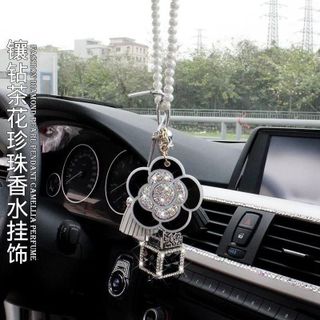 Khánh Treo Gương Hoa Trà Đính Đá Trang Trí Xe Hơi Sang Trọng khaihuyauto