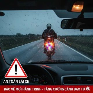 Đèn LED Cảnh Báo Nguy Hiểm NLMT Hình Tam Giác Kiêm Pin Sạc Dự Phòng Cho Ô Tô|KHAIHUYAUTO