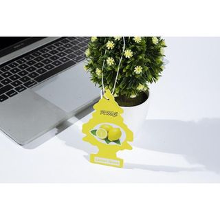 Lá Thông Thơm Đặt Taplo Ô Tô Little Trees Sài Là Thơm reo Xe Ô Tô, Khử Mùi Quần Áo, Thay Thế Nước Hoa Xe Hơi