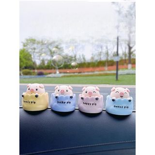Trang trí taplo Heo Happy,Lucky &Love Sweet Pig Trang Trí Xe Hơi Đặt Taplo Đầu LẮc Lư Dễ Thương.
