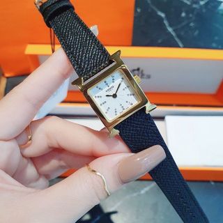 ĐỒNG HỒ NỮ CAO CẤP HREMES DÂY DA NIỀNG TRƠN VÀNG