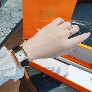 ĐỒNG HỒ NỮ CAO CẤP HREMES DÂY DA NIỀNG TRƠN VÀNG
