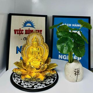 Tượng Quan Âm Bồ Tát Hai Mặt Mạ Vàng Toạ Đế Sen Có Nước Hoa Trang Trí Taplo Ô Tô, Làm Quà Tặng (Có Nước Hoa)
