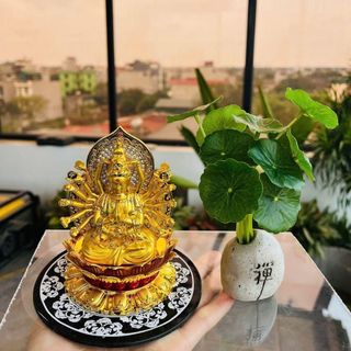 Tượng Quan Âm Bồ Tát Hai Mặt Mạ Vàng Toạ Đế Sen Có Nước Hoa Trang Trí Taplo Ô Tô, Làm Quà Tặng (Có Nước Hoa)