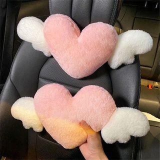Gối Tựa Đầu / Tựa Lưng Hình Trái Tim Có Đôi Cánh Thiên Thần Chất Nhung Mềm Mịn Sử Dụng Ô TÔ Văn Phòng Cao Su