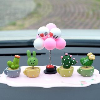 Trang trí  taplo ô tô-4 chậu cây xương rồng mini xin xắn đặt Taplo bàn làm việc