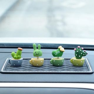 Trang trí taplo ô tô-4 chậu cây xương rồng mini xin xắn đặt Taplo bàn làm việc