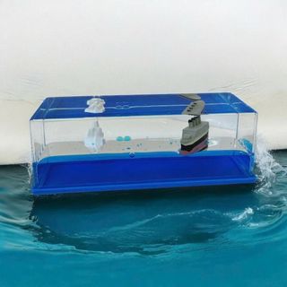 Mô Hình Thuyền Bất Tử Trong Bể Nước Chất Lỏng Đặt Taplo Ô Tô Trôi Chai Để Bàn Thu Nhỏ Trưng Bày