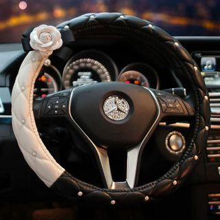 Bọc Vô Lăng Ô Tô Bằng Da Cao Cấp Đính Hoa Trà Sang Chảnh khaihuyauto