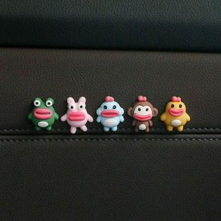 [Có sẵn] Gấu Dâu, Pikachu, Gấu Pood, Vịt Trắng, Ếch, Mini Trang Trí Bảng Điều Khiển DVD , ô tô Trang Trí Gương, vv
