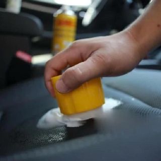 COMBO 2 Chai Xịt Tẩy Vệ Sinh Nội Thất Ô Tô Dạng Bọt